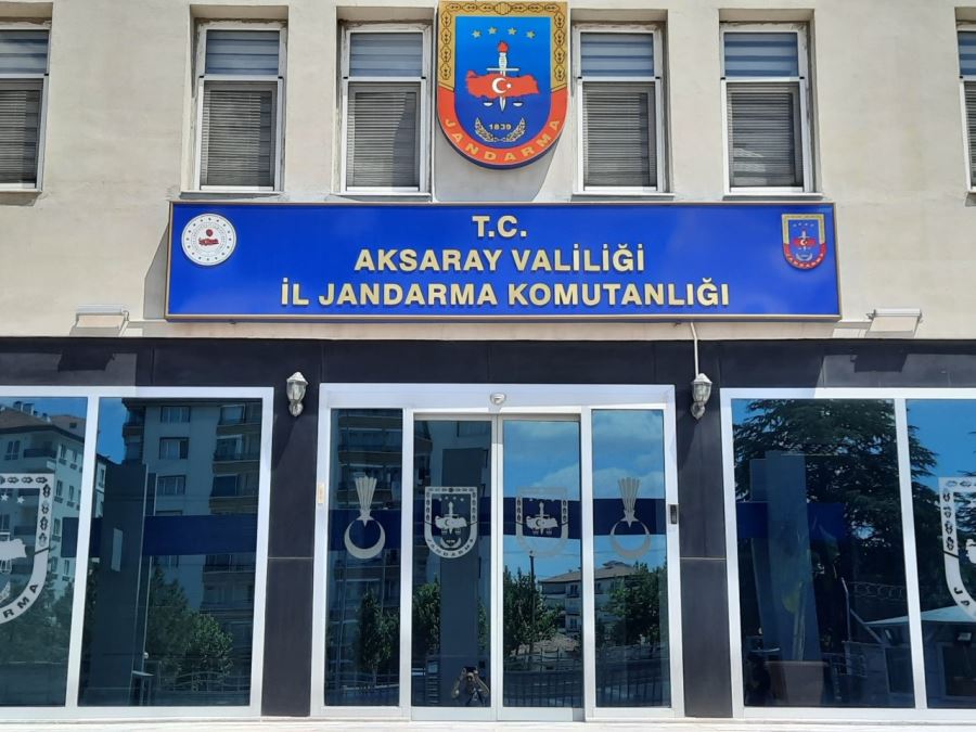 Aksaray İl Jandarma Komutanlığı kamu düzeni uygulamasına devam ediyor.