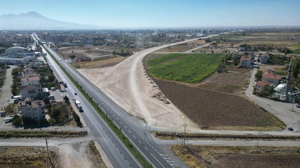AKSARAY’IN YENİ ÇEVRE YOLU GÜÇLÜ ZEMİNİYLE GELECEĞE HAZIRLANIYOR